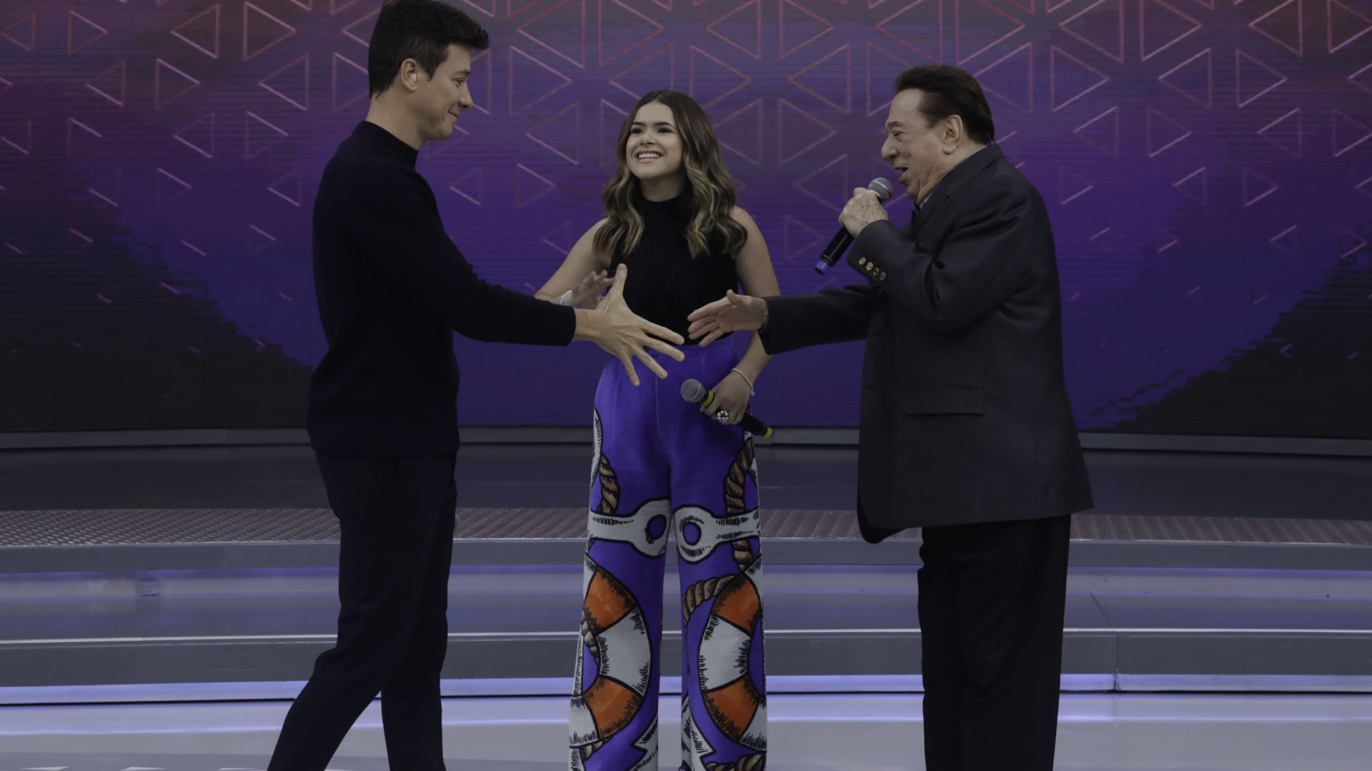 Maisa e Raul GIl no Hora do Faro