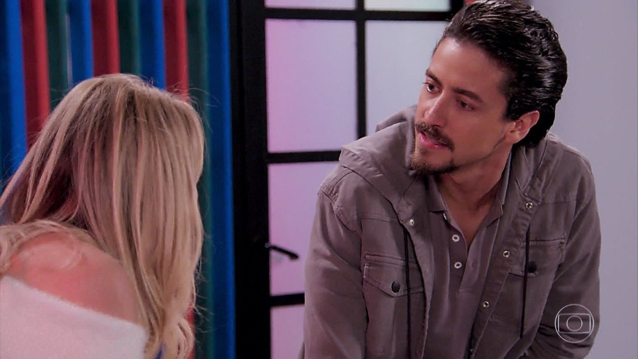 Manuzita (Isabelle Drummond) e Jerônimo (Jesuíta Barbosa) em Verão 90