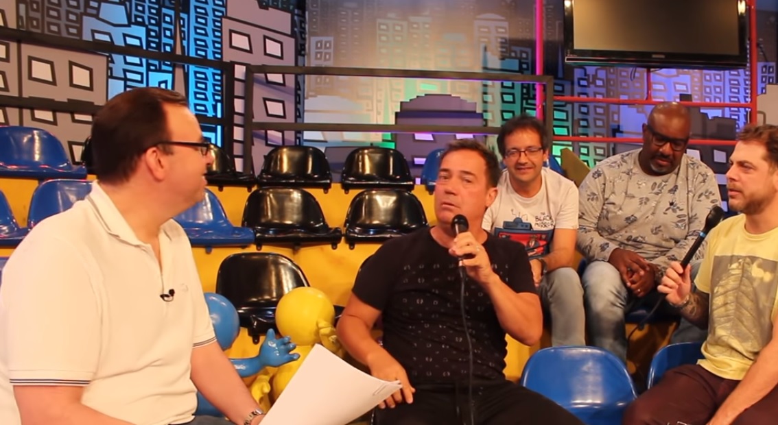 Marcelo Bonfá com os humoristas do Encrenca