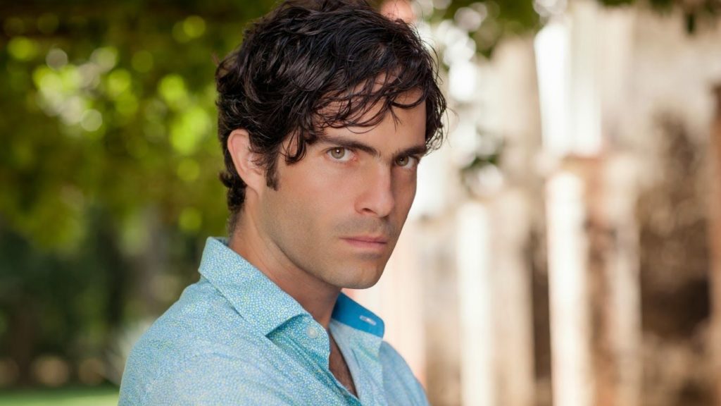 Osvaldo Benavides na novela O Que A
