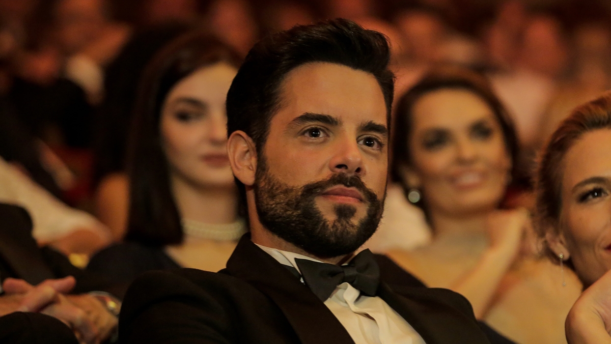 Pedro Carvalho participou de Ouro Verde e atualmente pode ser visto como Abel em A Dona do Pedaço (Reprodução: TVI)