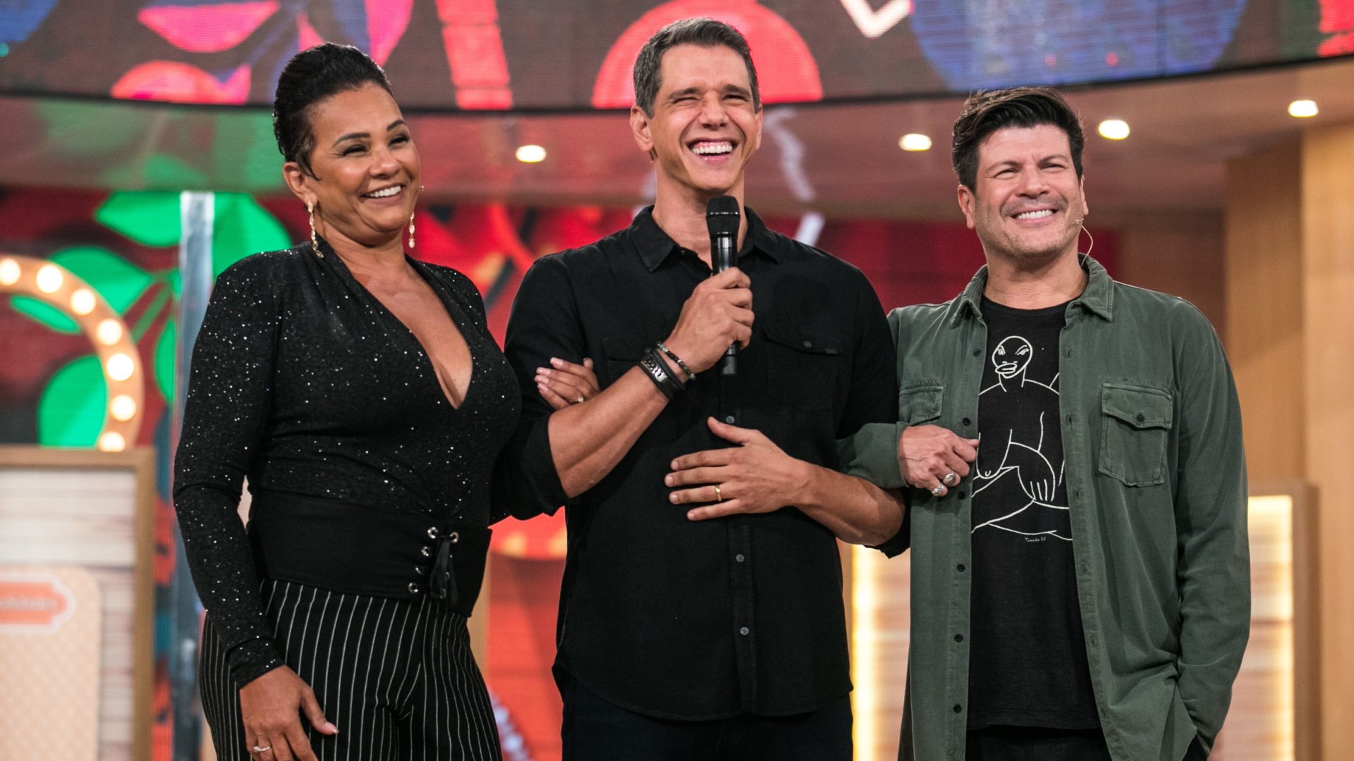 Márcio Garcia recebe Paulo Ricardo e Solange Couto no programa Tamanho Família