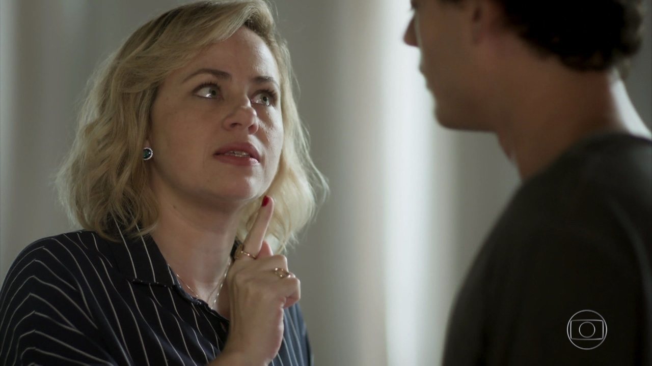 Regina (Karine Teles) e Guga (Pedro Alves) em Malhação