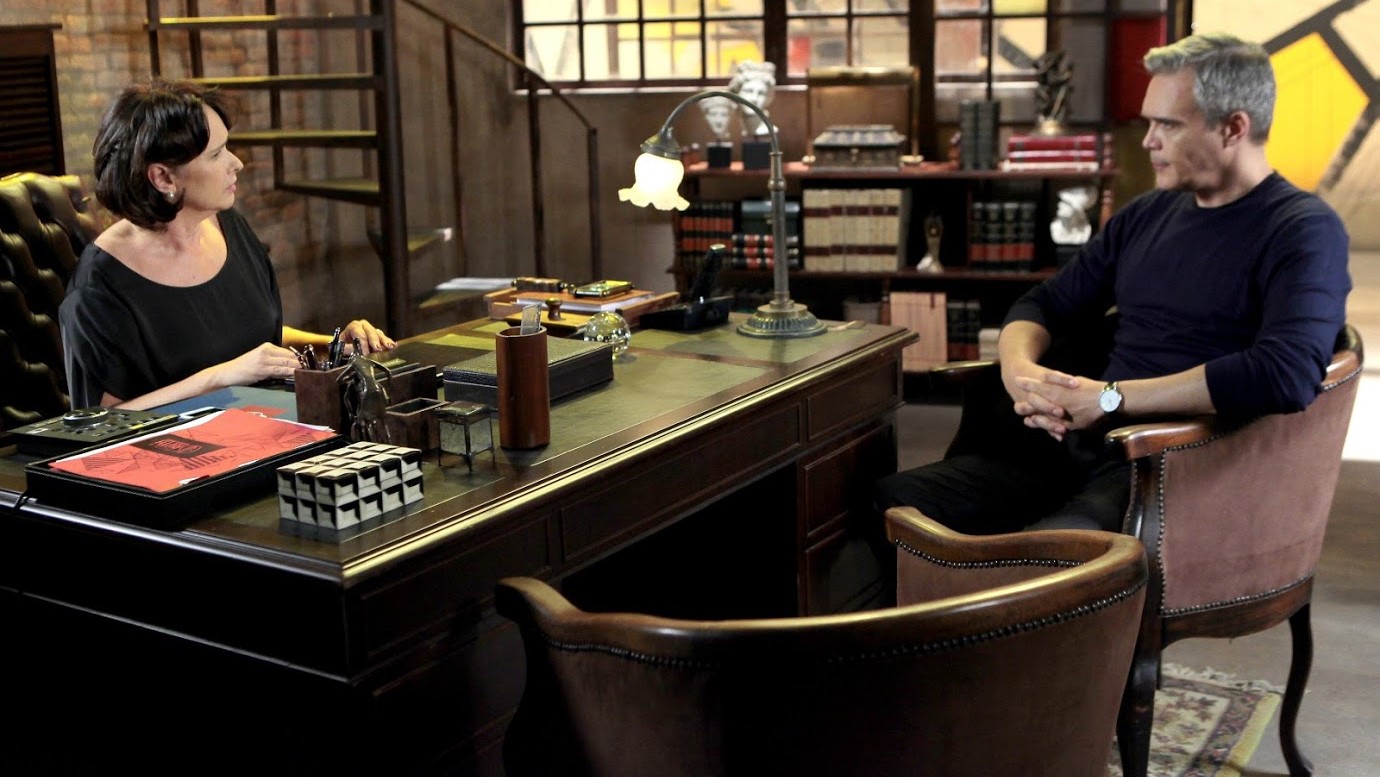 Ruth (Myrian Rios) e Pendleton (Dalton Vigh) em As Aventuras de Poliana