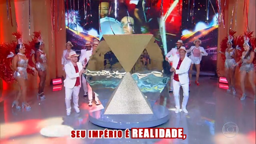 Salgueiro homenageia Viviane Araújo no Tamanho Família