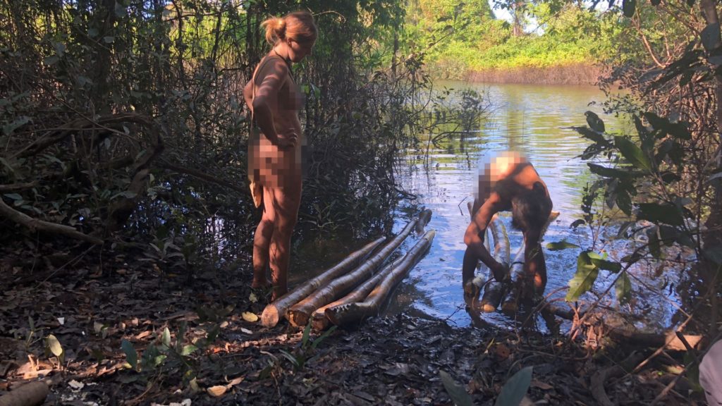 Cena do episódio de Pelados e Largados gravado no Brasil