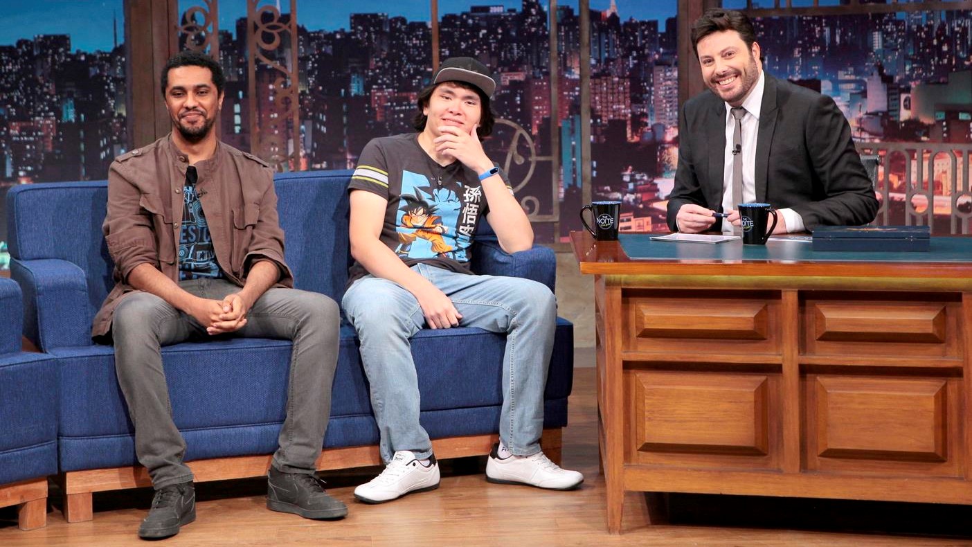 Kleber Tanide e Leonardo Amaral no programa The Noite com Danilo Gentili
