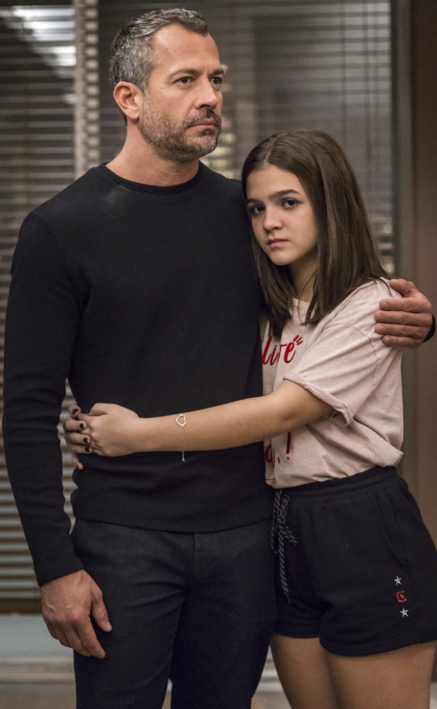 Cássia (Mel Maia) e Agno (Malvino Salvador) em A Dona do Pedaço 