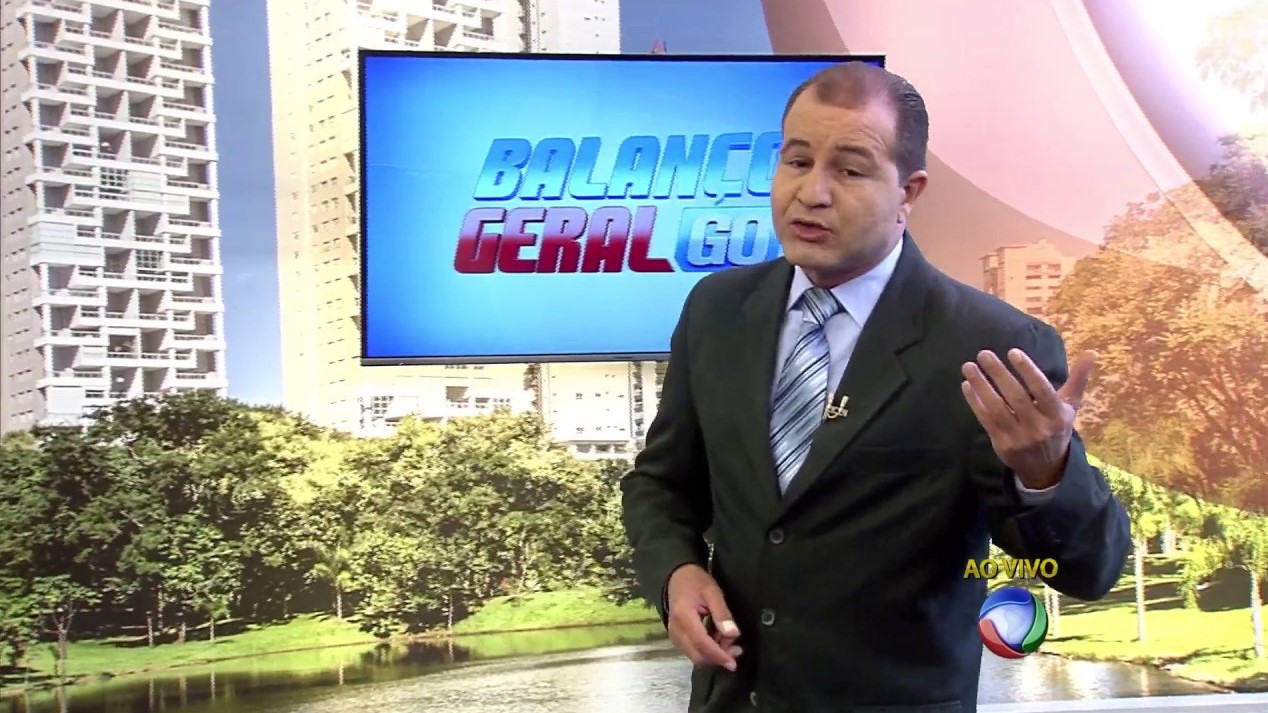 Oloares Ferreira apresentando o Balanço Geral GO