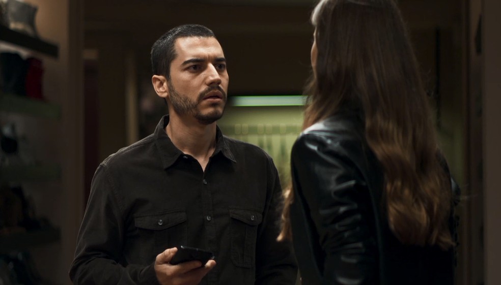 Camilo (Lee Taylor) em A Dona do Pedaço