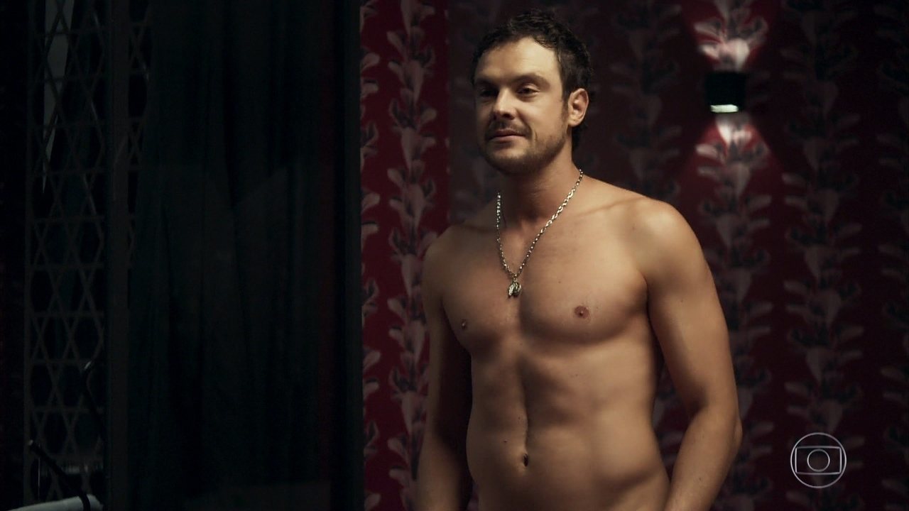 Chiclete (Sergio Guizé) em A Dona do Pedaço