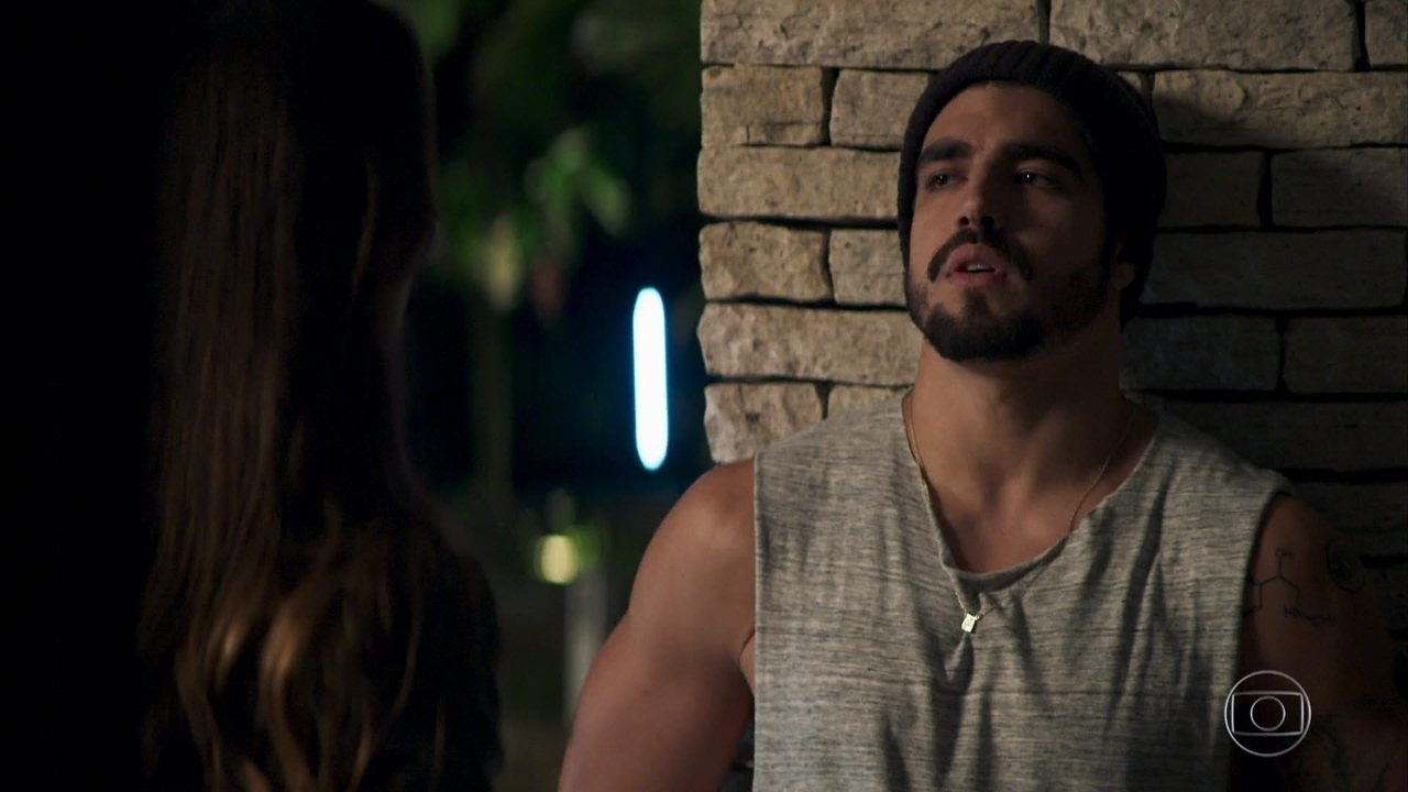 Fabiana (Nathália Dill) e Rock (Caio Castro) em A Dona do Pedaço