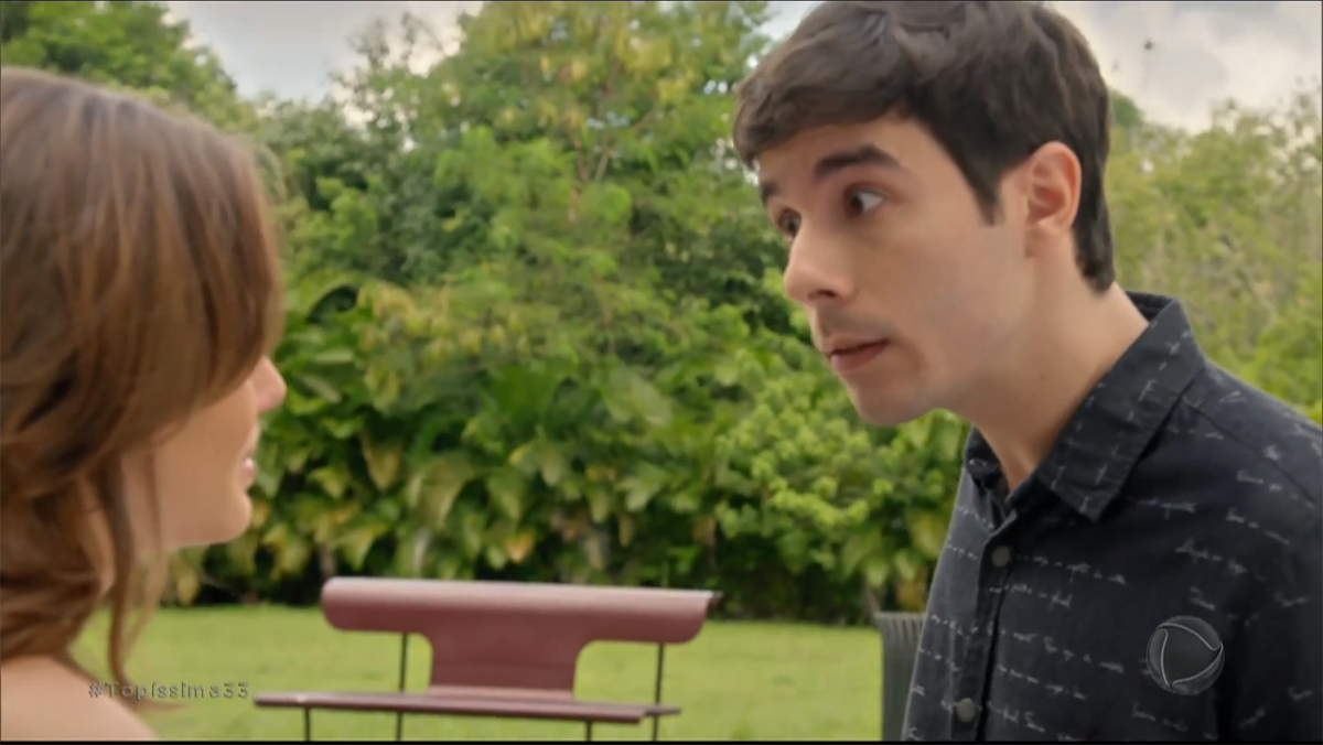 Jandira (Brenda Sabryna) e Vitor (Vitor Novelo) em Topíssima