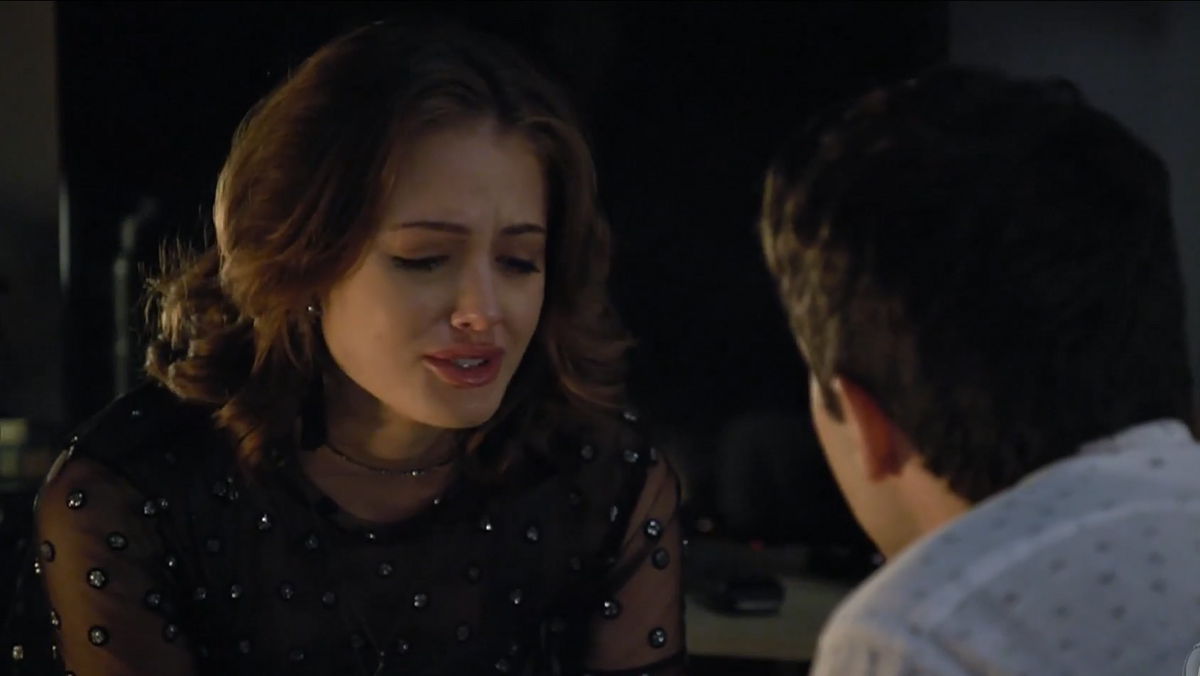 Jandira (Brenda Sabryna) e Vitor (Vitor Novelo) em Topíssima