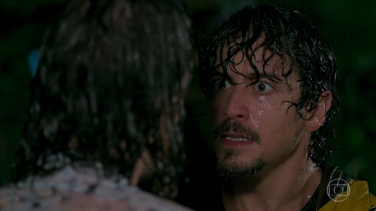 João (Rafael Vitti) e Jerônimo (Jesuíta Barbosa) em Verão 90
