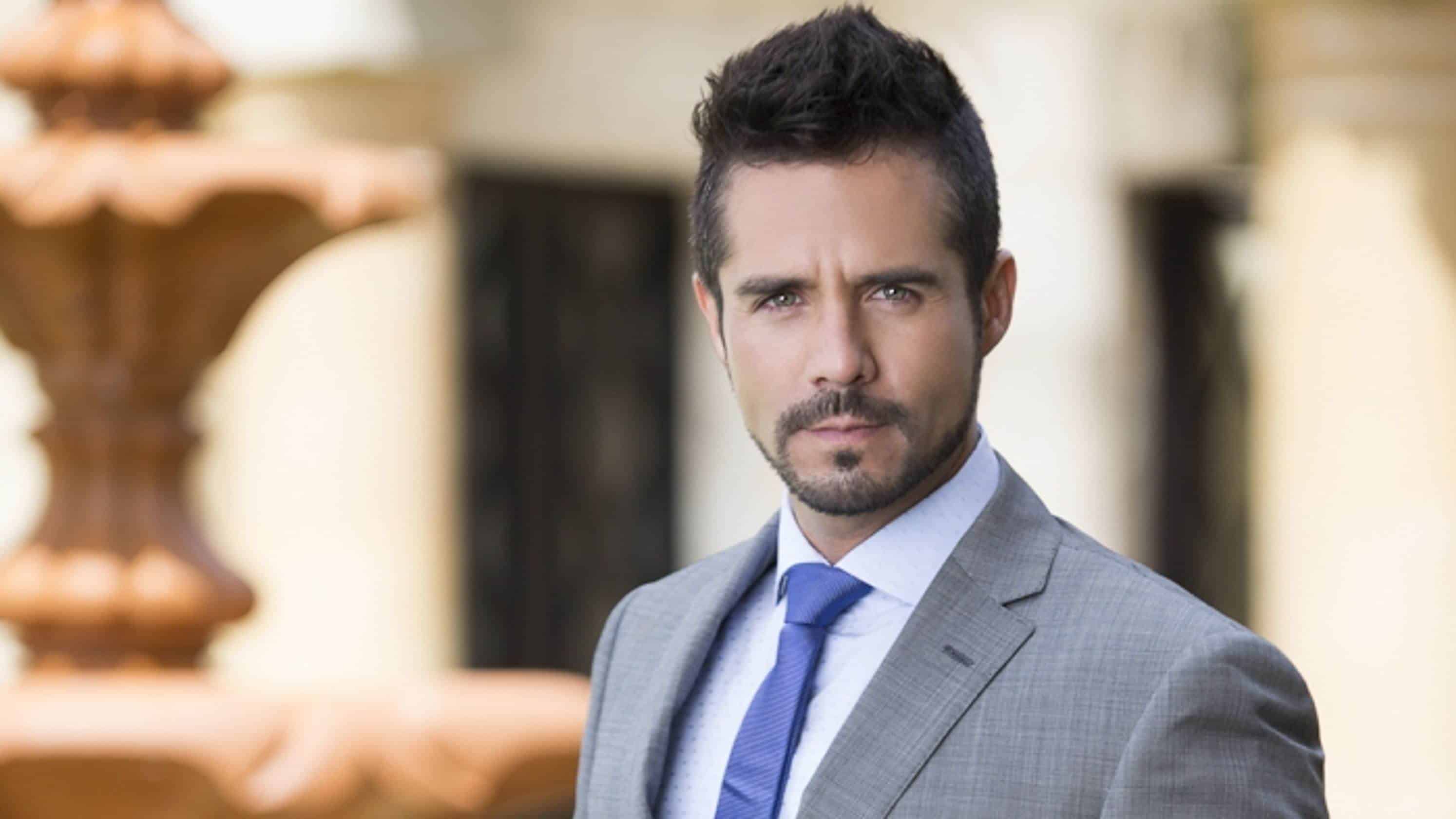 José Ron interpreta Gustavo em A que não podia amar (Divulgação / Televisa)