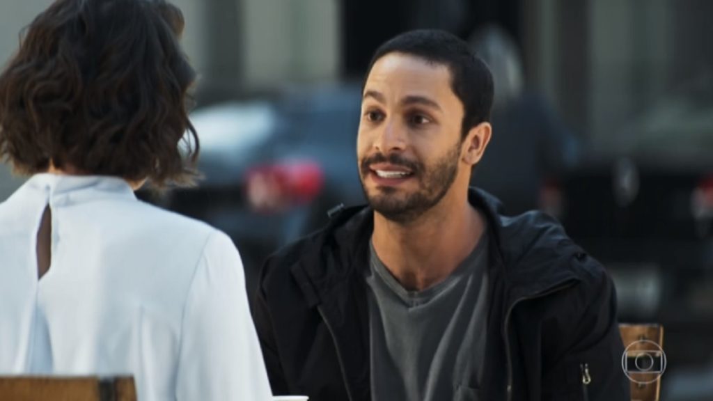 Josiane (Agatha Moreira) e Téo (Rainer Cadete), de A Dona do Pedaço