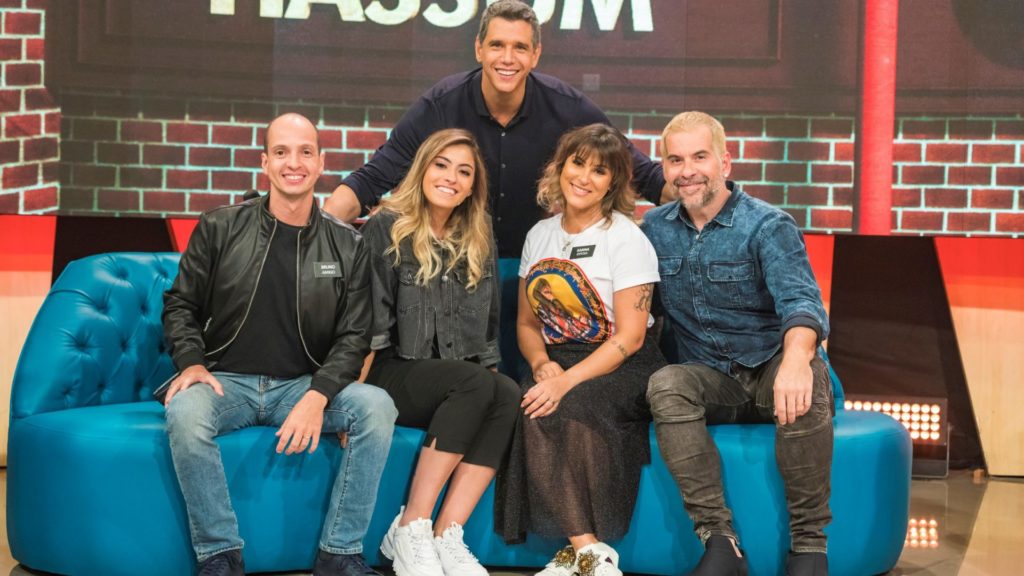 Márcio Garcia recebe Leandro Hassum e sua família