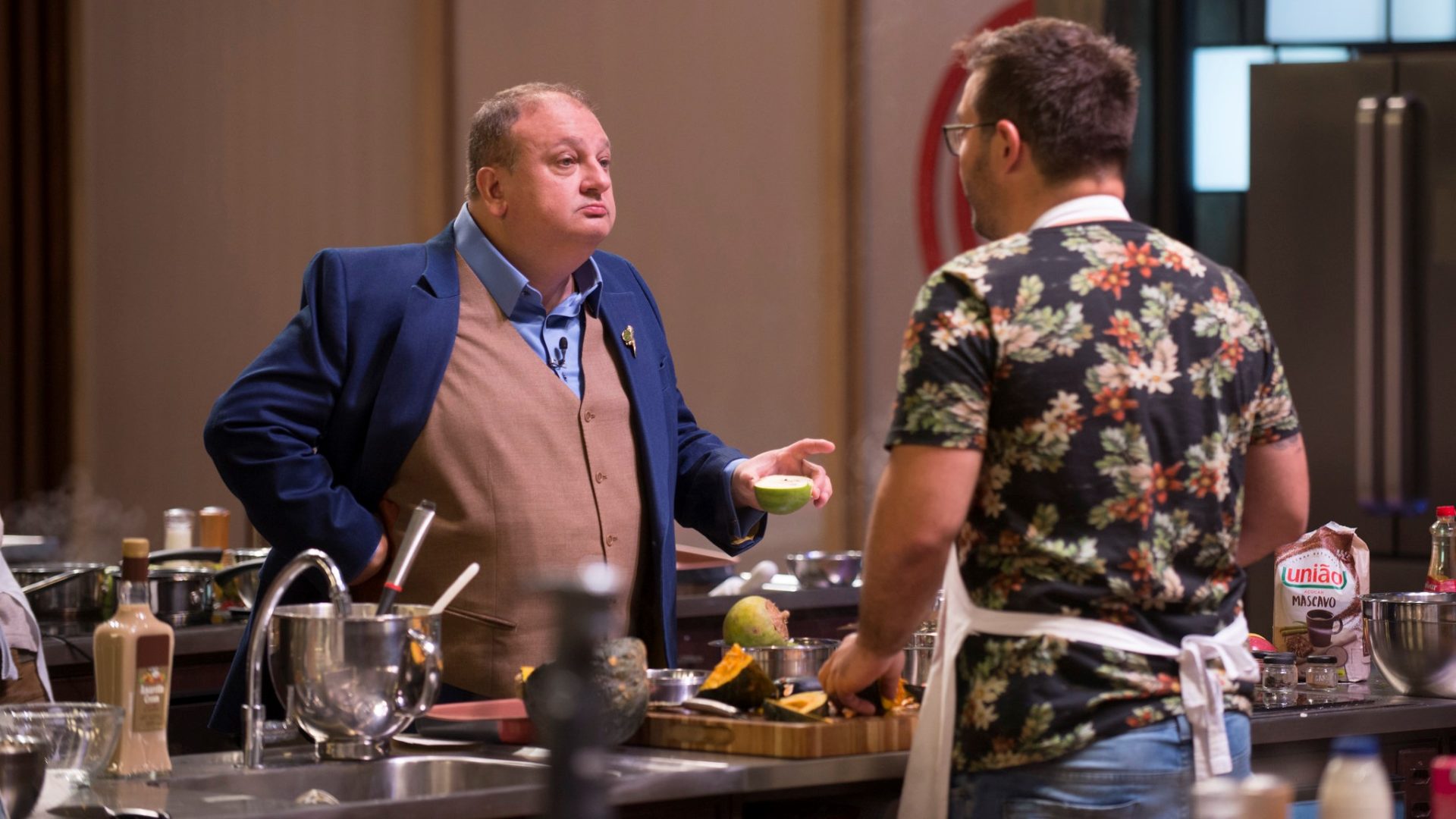 Jacquin conversa com Fernando durante prova do MasterChef Brasil