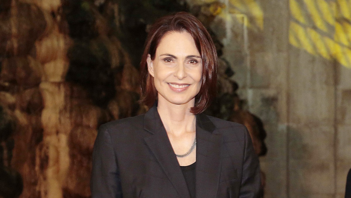 Silvia Pfeifer interpreta Mônica Ferreira em Ouro Verde, a nova novela da Band