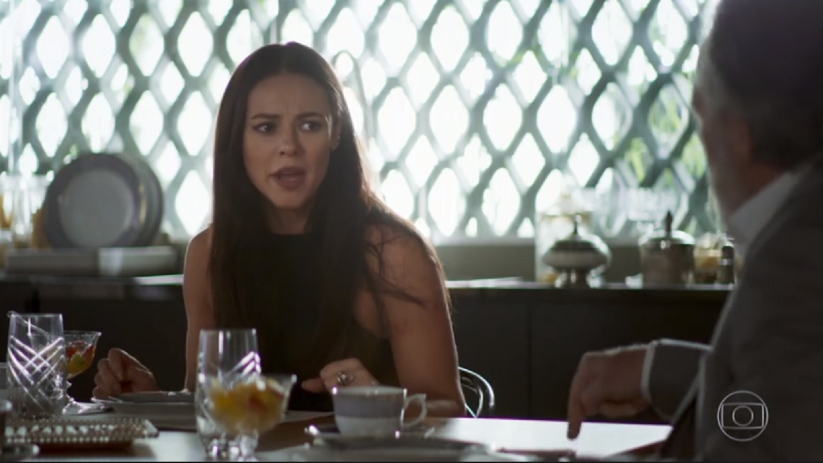 Vivi (Paolla Oliveira) e Otávio (José de Abreu), de A Dona do Pedaço