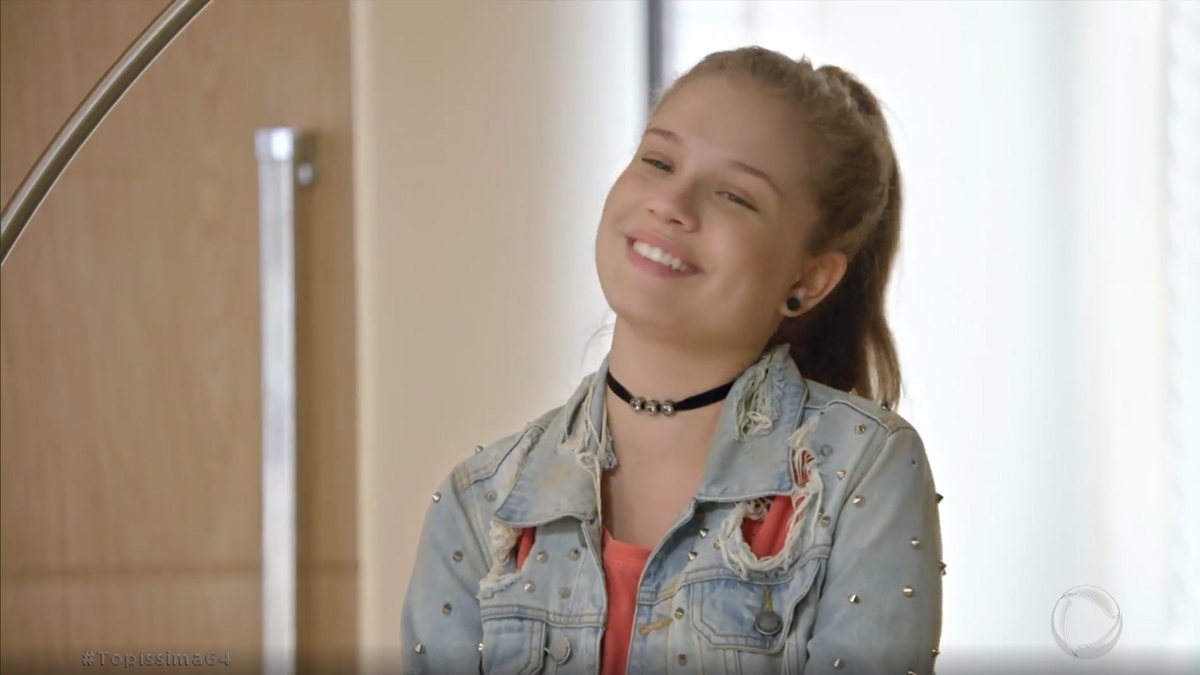 Andrea (Letícia Peroni) em Topíssima