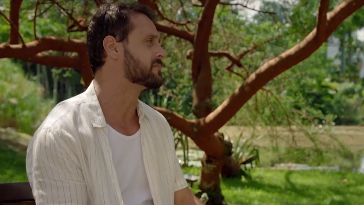Antonio (Felipe Cunha) em Topíssima