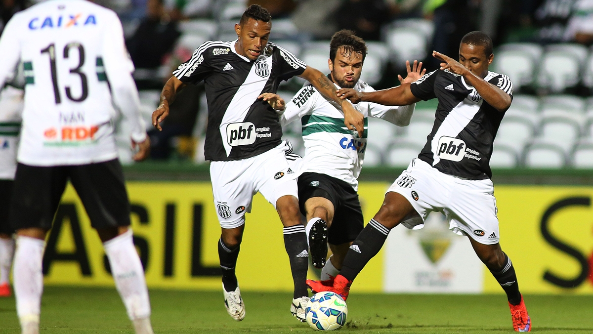 A Ponte Preta enfrenta o Curitiba no Campeonato Brasileiro (Reprodução)