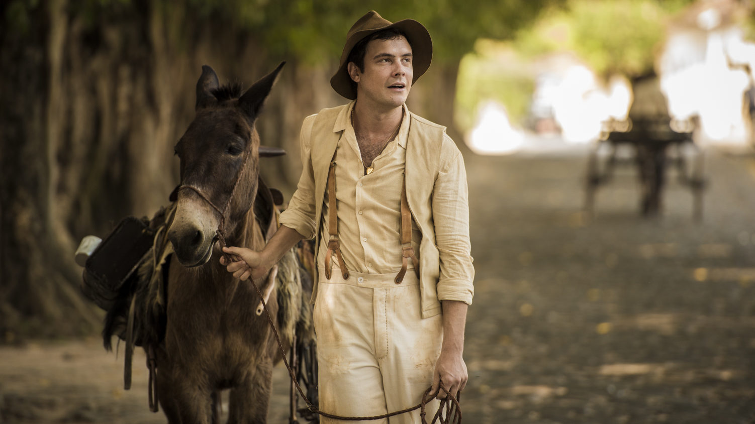 Sérgio Guizé é o protagonista de Eta Mundo Bom (Divulgação / Globo)