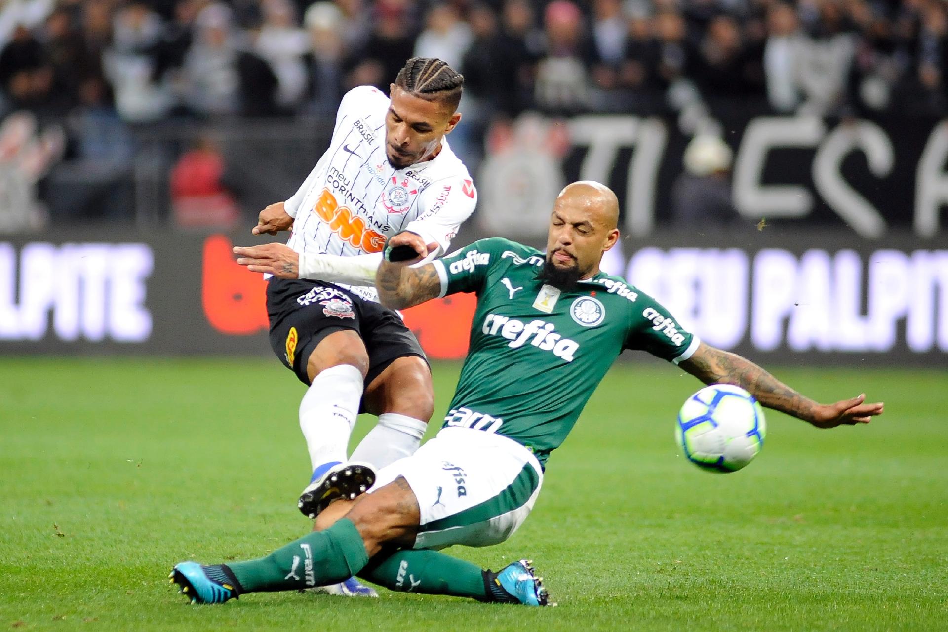 Felipe Melo e Júnior Urso, jogadores de Palmeiras e Corinthians: clubes estarão na Flórida Cup, que deve ser transmitida pela Band em 2020 (Divulgação/Palmeiras)