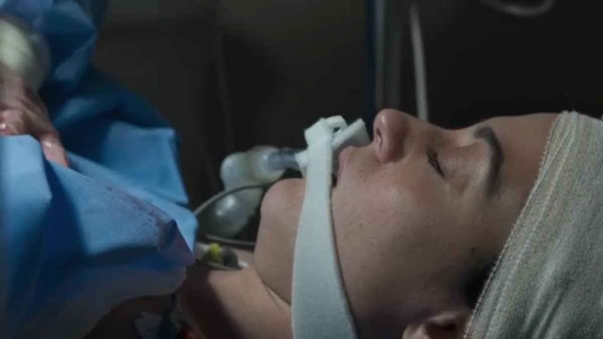Helena (Carol Castro), de Órfãos da Terra