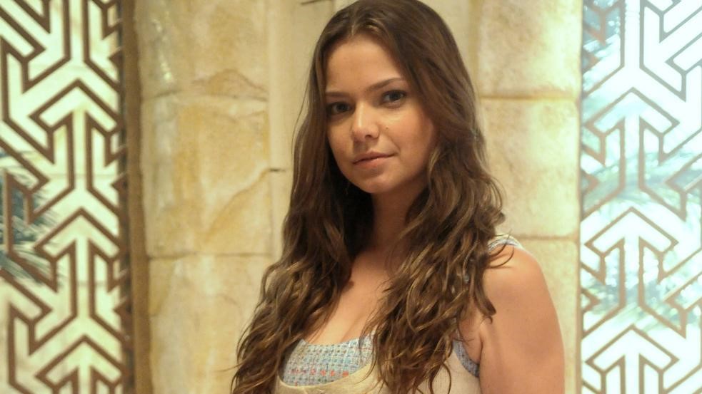 Milena Toscana interpreta Joana
