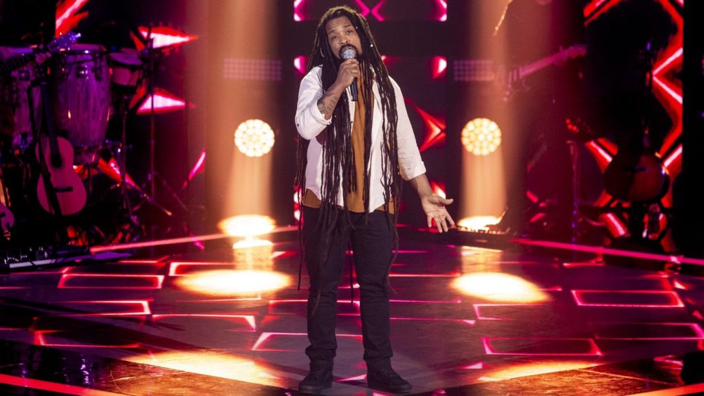Luciano Bhea no palco do programa