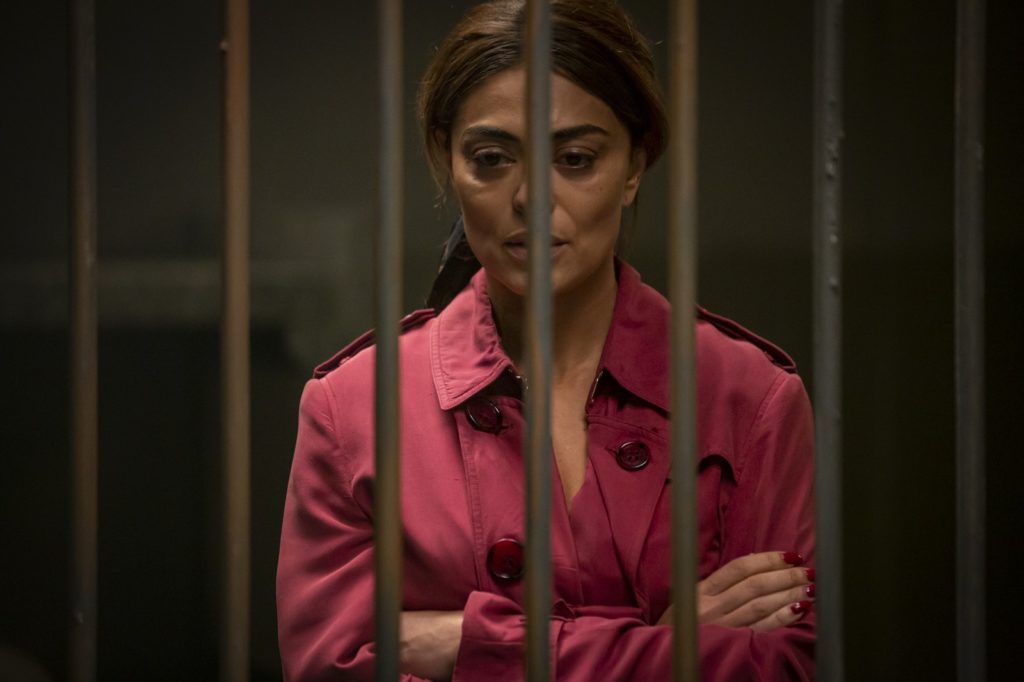 Maria da Paz (Juliana Paes) presa em A Dona do Pedaço