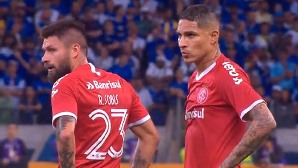 Rafael Sobis e Guerrero, jogadores do Internacional