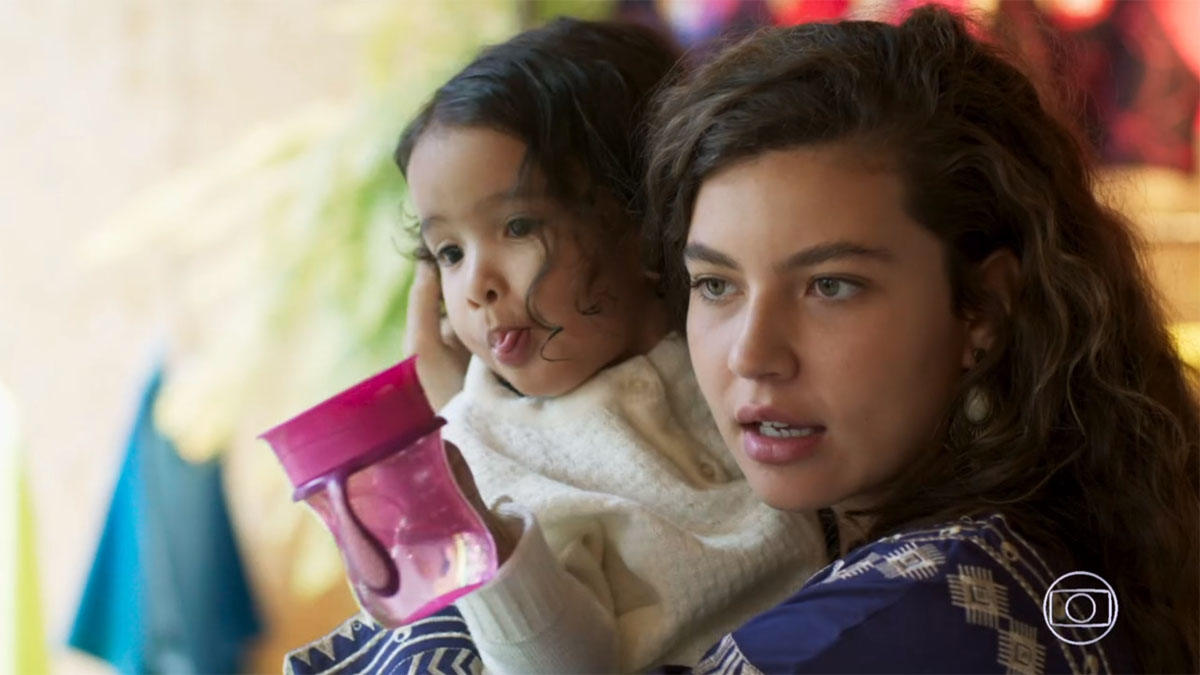 Rita (Alanis Guillen) e Nina em Malhação
