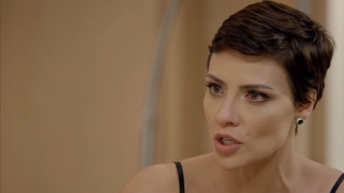 Sophia (Camila Rodrigues) em Topíssima