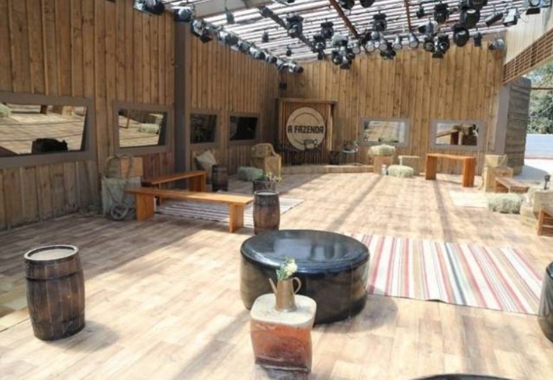 Área de festas A Fazenda 11