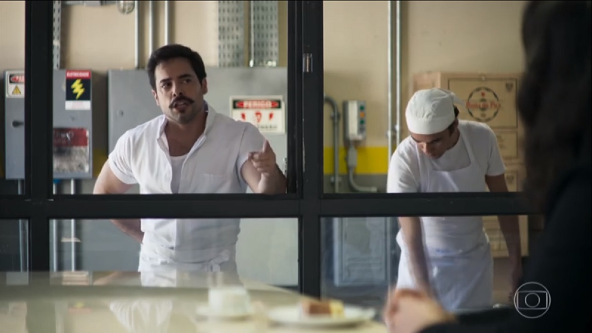Abel (Pedro Carvalho), de A Dona do Pedaço