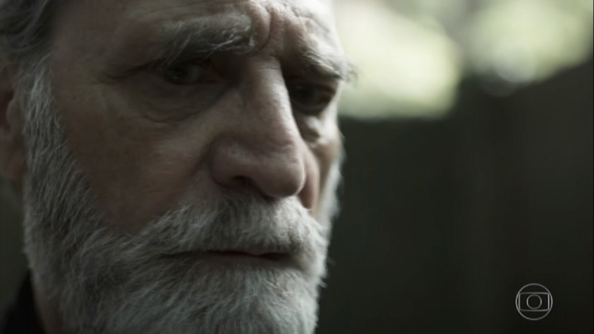 Aziz (Herson Capri), de Órfãos da Terra