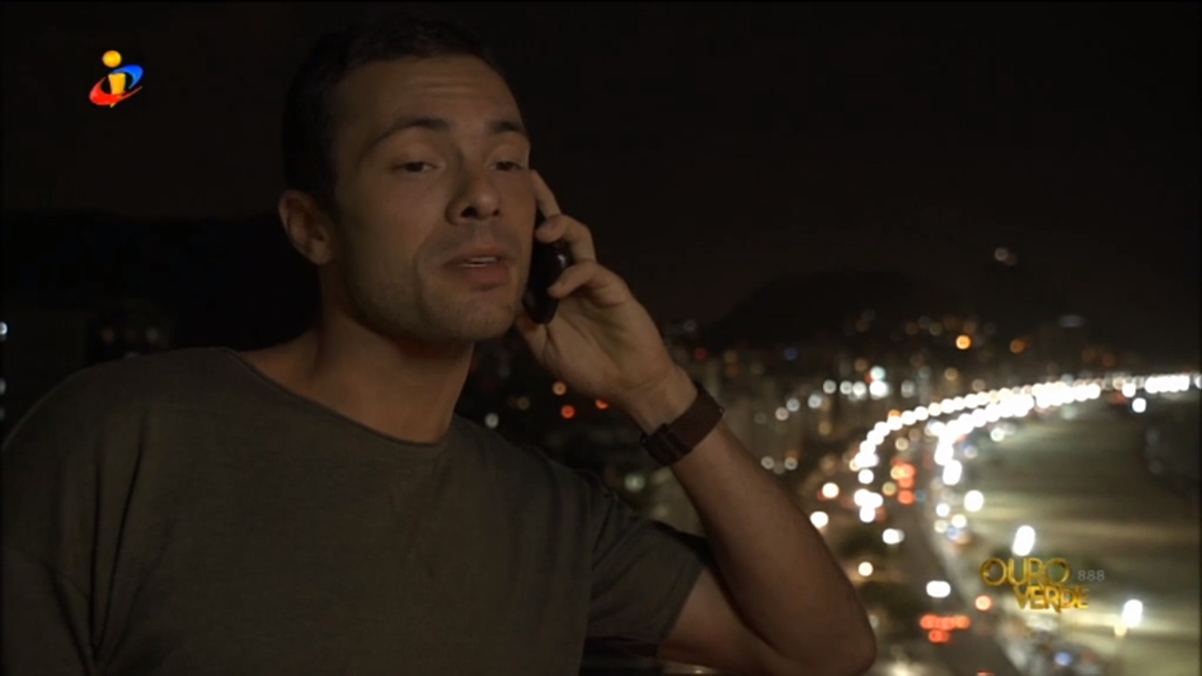 Edu é deportado para o Brasil (Reprodução: TVI)