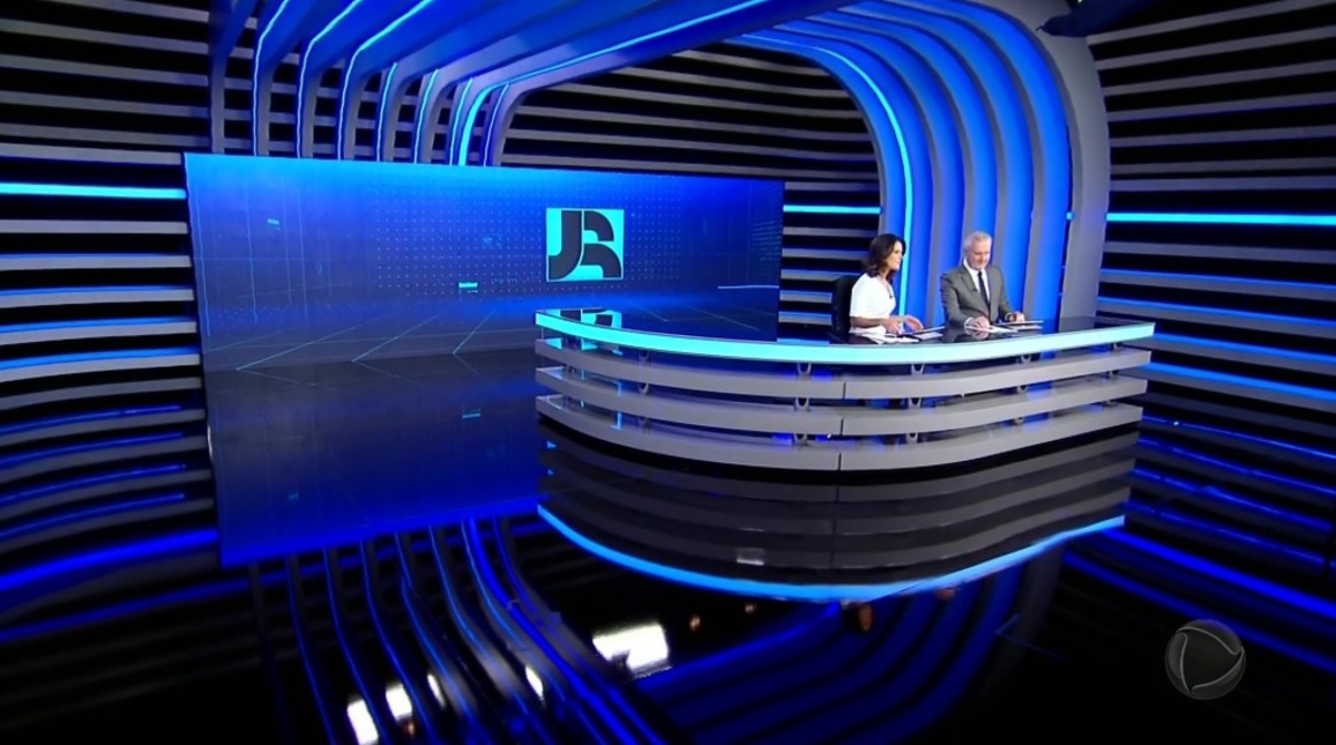 Celso Freitas e Adriana Araújo no Jornal da Record