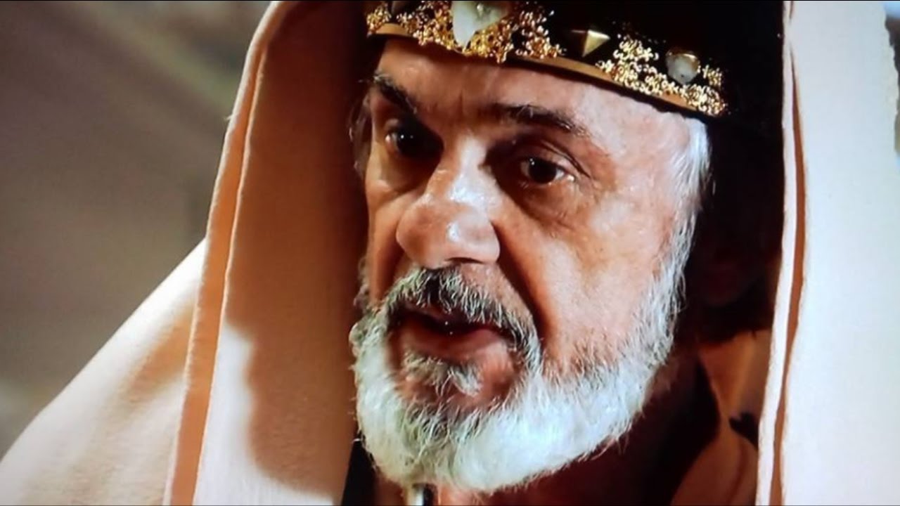 Zecarlos Machado como Fassur em O Rico e Lázaro (Reprodução / YouTube)