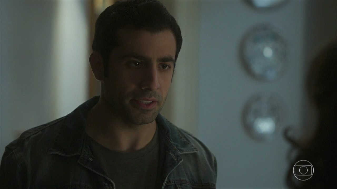 Fauze (Kaysar Dadour) em Órfãos da Terra