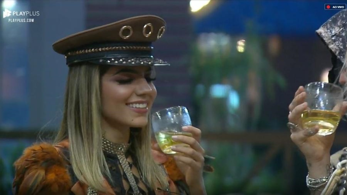 Hariany Almeida em A Fazenda 11