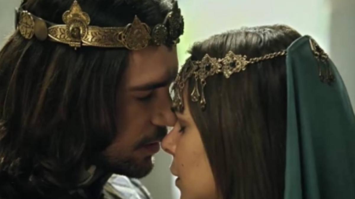 Osmar Sampaio e Robertha Portella como Joaquim e Edissa em O Rico e Lázaro (Reprodução / Record TV)