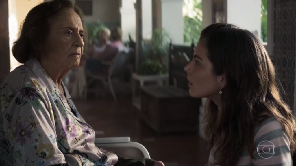 Matilde (Laura Cardoso) e Joana (Bruna Hamú) de A Dona do Pedaço