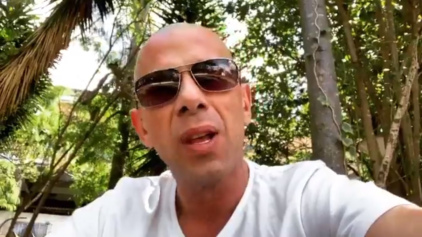 Rafael Ilha critica Hariany Almeida