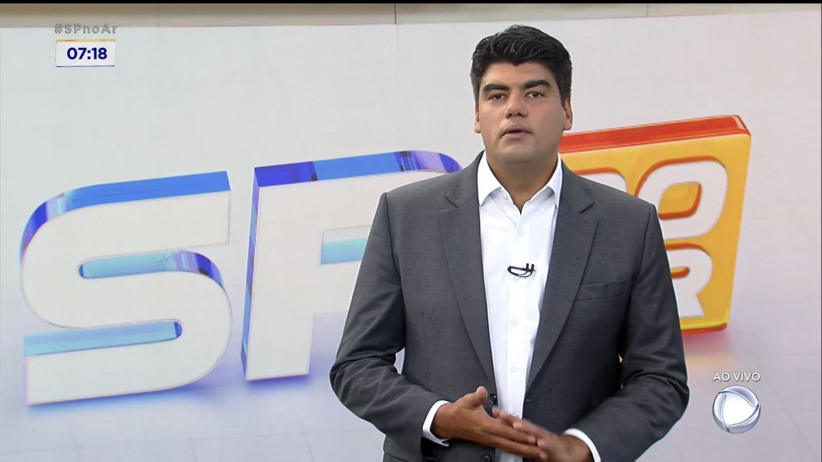 André Azeredo no comando do SP No Ar (Reprodução / Record TV)