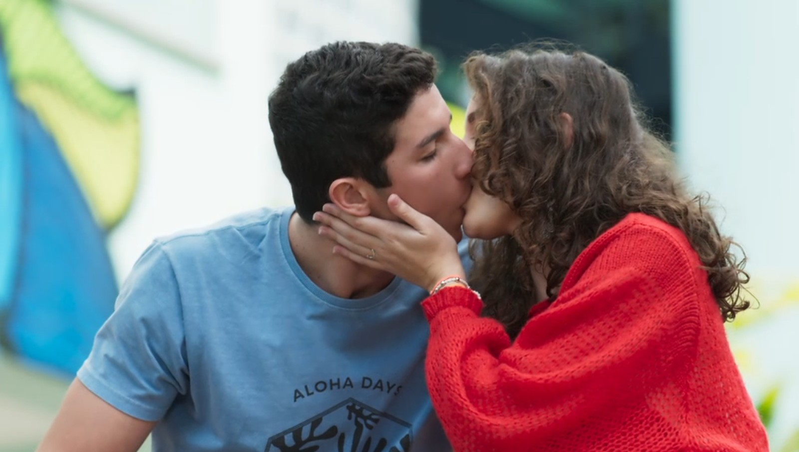 Beto (John Buckley) e Meg (Giulia Bertolli) em Malhação